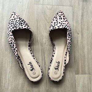 Never worn cheetah flats